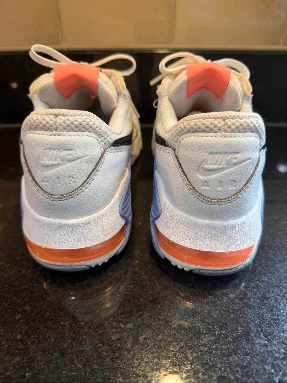 Women’s 8.5 Nike Air Max Exee “White Bright Mango” DH1086-100 Gently Used
